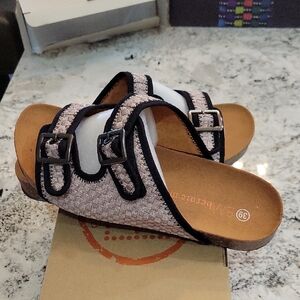 Bernie Mev Sandals 39 NIB